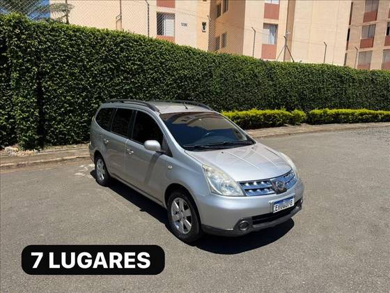 NISSAN GRAND LIVINA 1.8 SL 16V FLEX 4P AUTOMÁTICO NISSAN GRAND LIVINA 1.8 SL 16V FLEX 4P AUTOMÁTICO